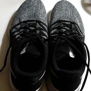 New Nike men's training shoes sz 9.5